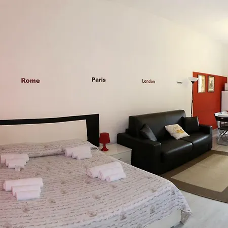 I Vicini Del Papa Aparthotel